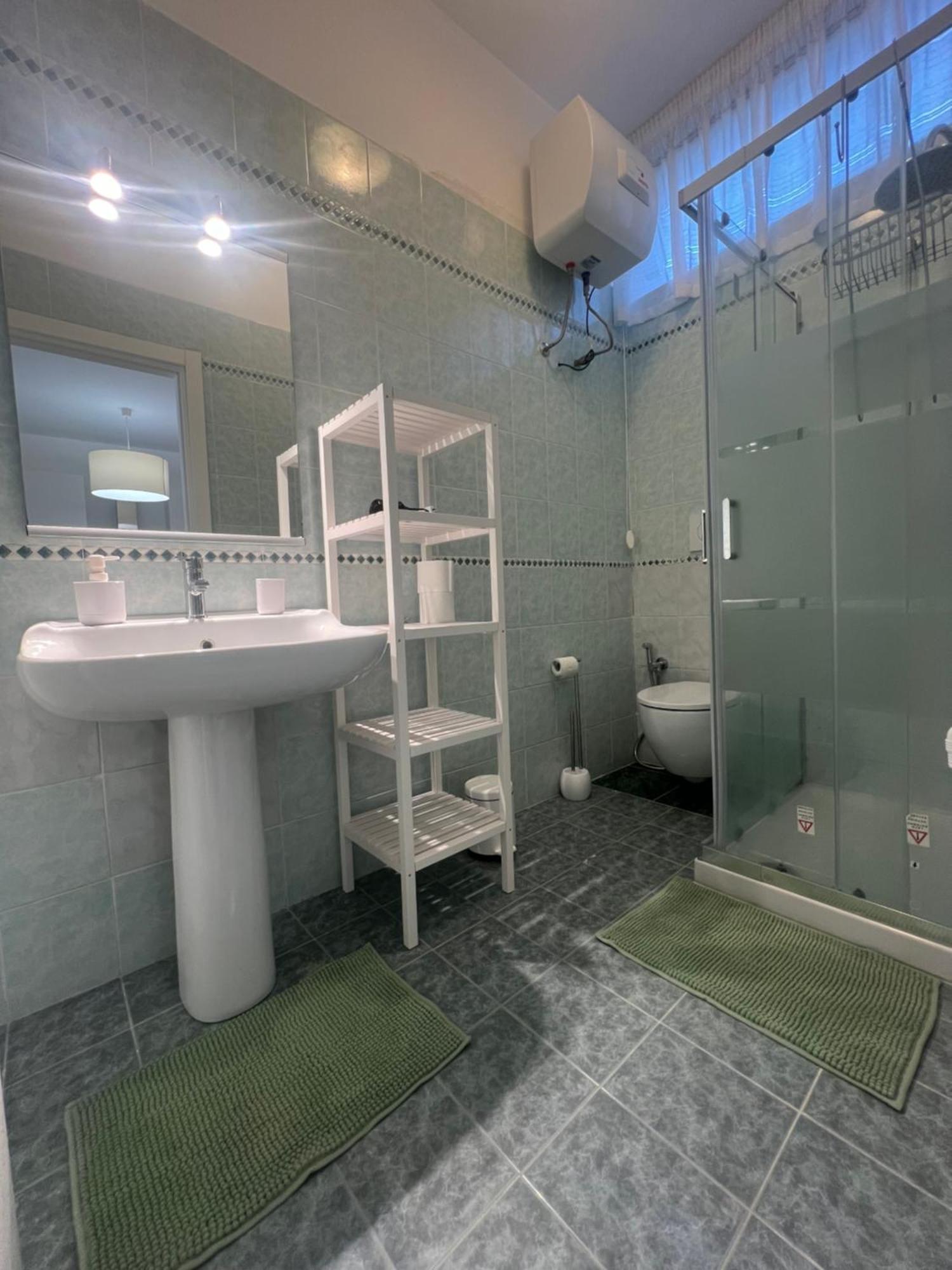 Casa Vacanze Rosie Cellamare Bagian luar foto